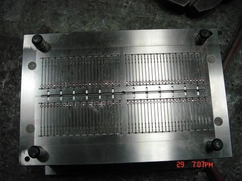 Loop Pin Mould